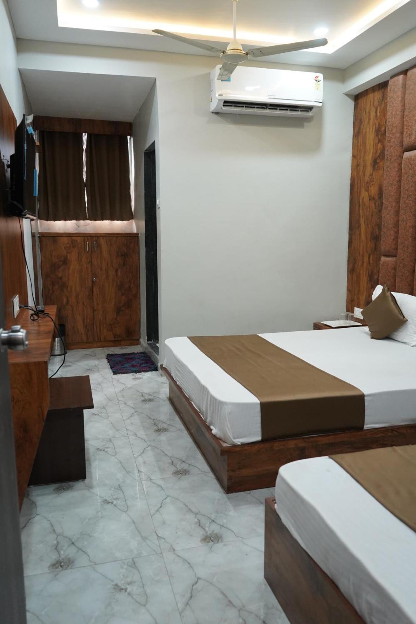 Hotel Pr Villa Γκαντχιναγκάρ Εξωτερικό φωτογραφία